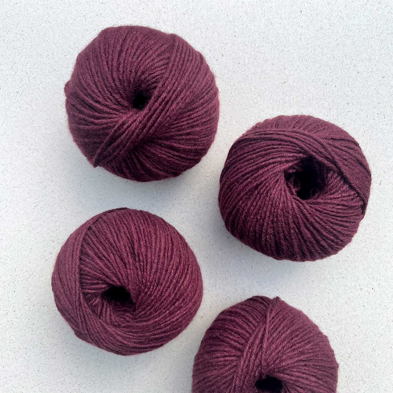 1612042322 CASHMERE CHARIS 2042322 29 - Quels fils alternatifs pour tricoter le top Sea Me ?